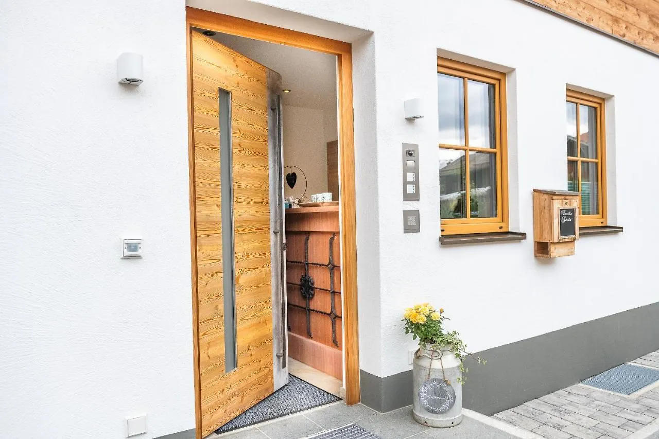 Apartment Ferienwohnungen Zober Am Muehlbach Oberammergau
